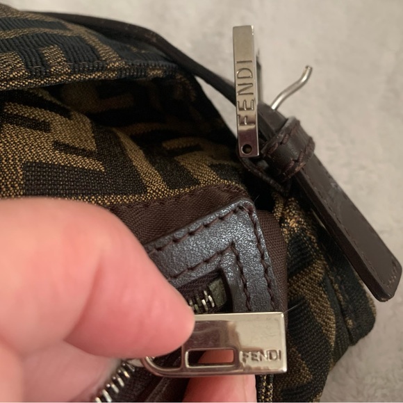 FENDI ZUCCA BROWN/TOBACCO CANVAS BAGUETTE…EUC RARELY USED!!👜👜 - Picture 5 of 11